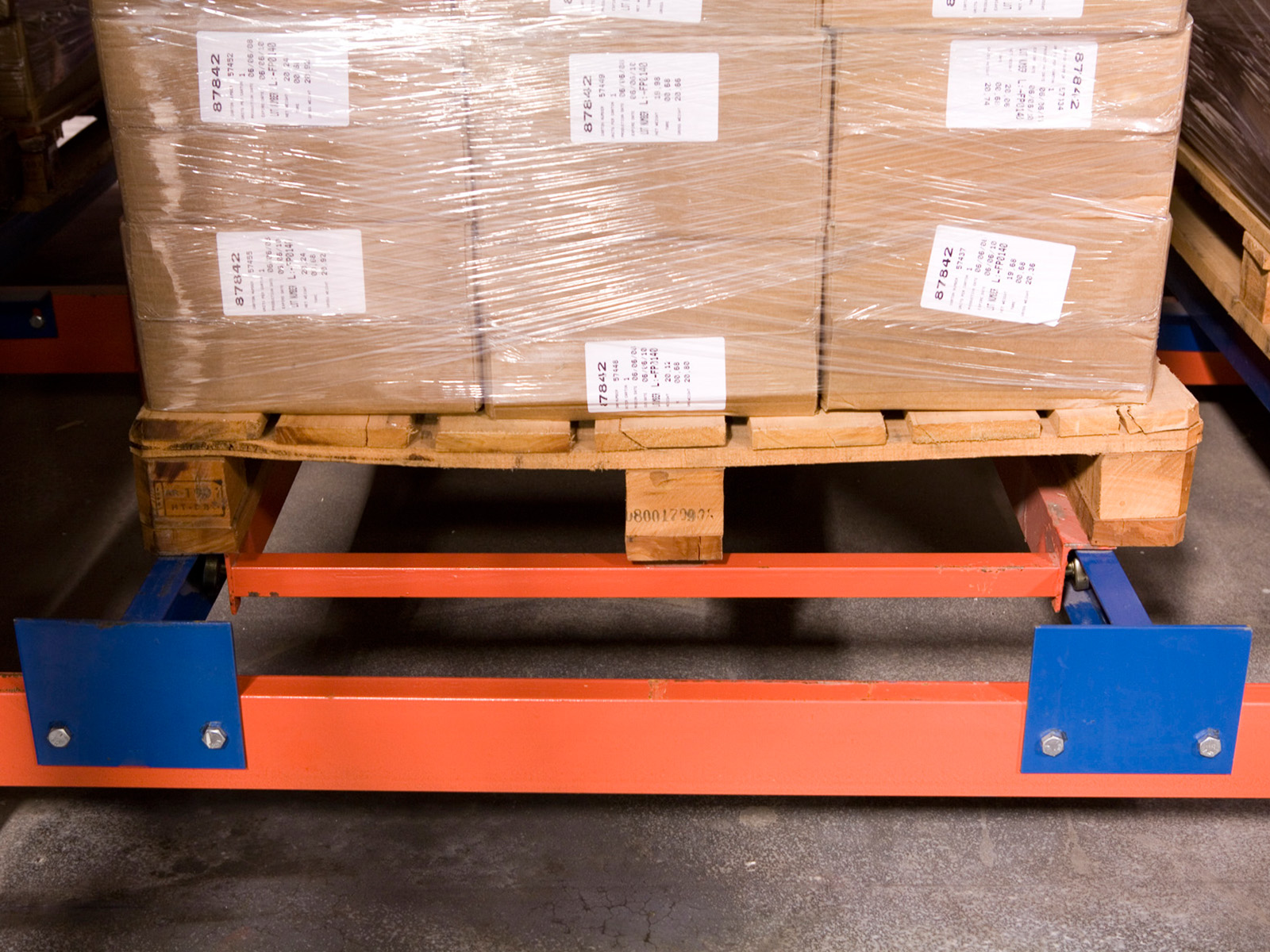 Push Back Racking GlideIn® Push Back Pallet Racking