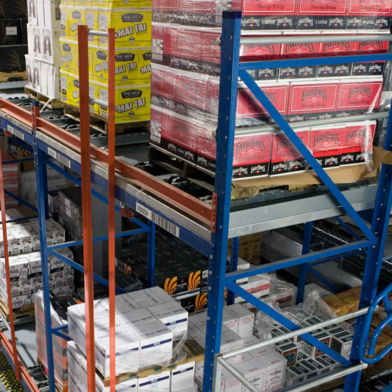 Pallet Flow Racking Supports Pallets of Beverages