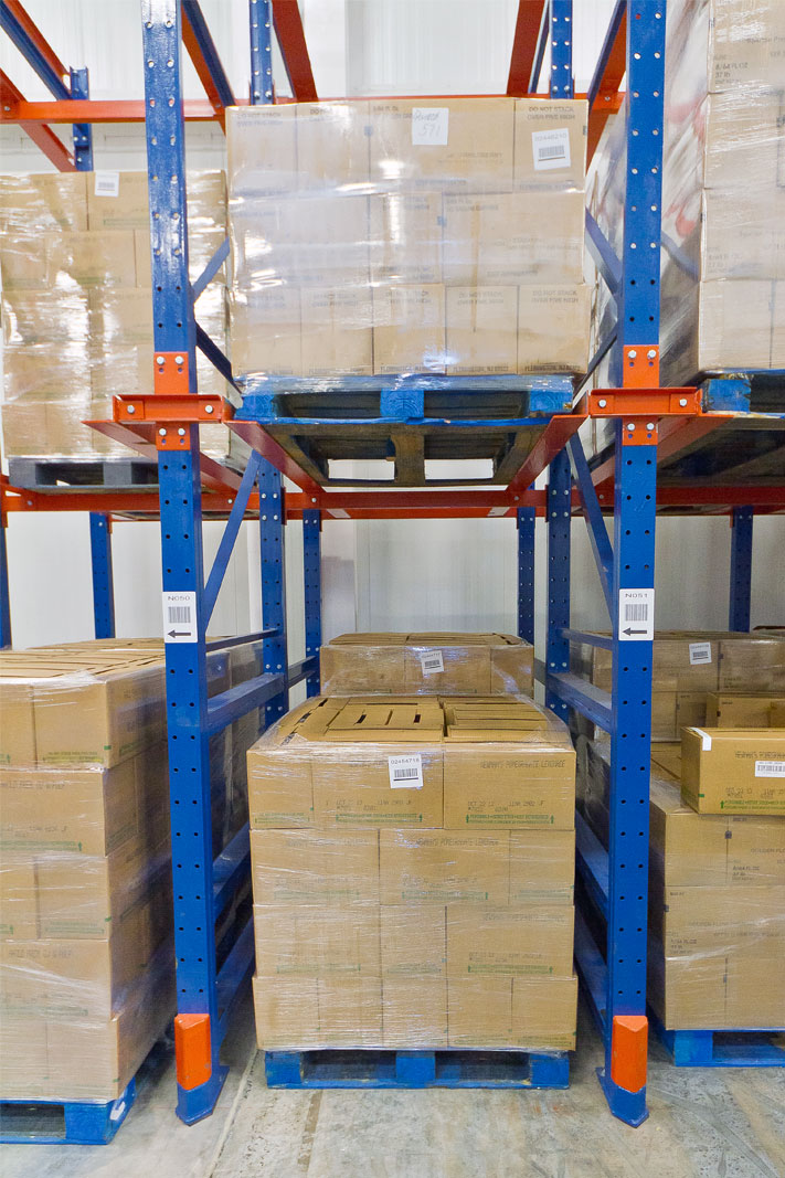 Drive-In pallet rack.