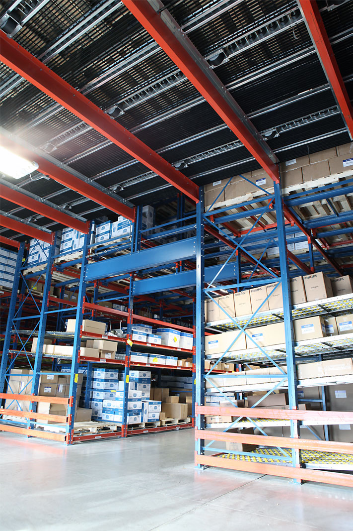 A Pick Tunnel pallet racking system.