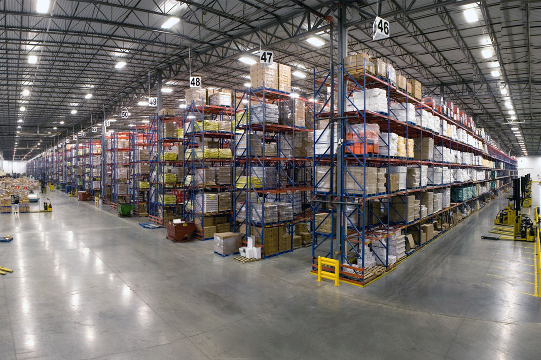 A Sentinel® Selective Pallet Rack system for a food application.