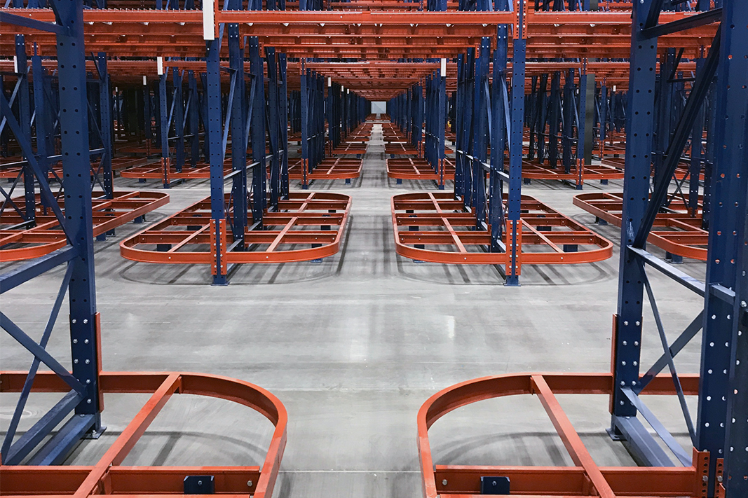 View of aisle to aisle walkthrough access via Ergo Deep® pallet rack. View of aisle to aisle walkthrough access via Ergo Deep® pallet rack.